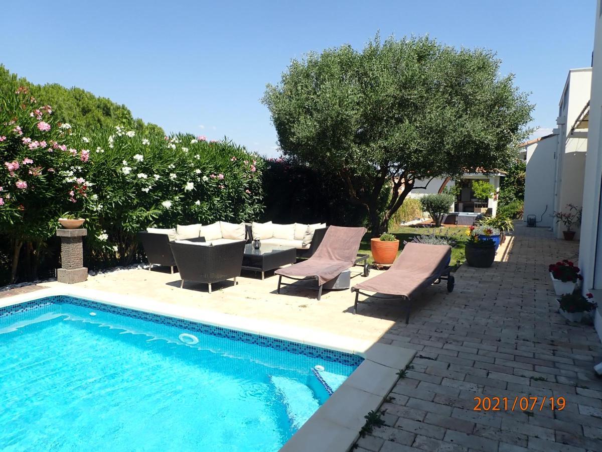 Les Fruitiers Agde Exterior foto